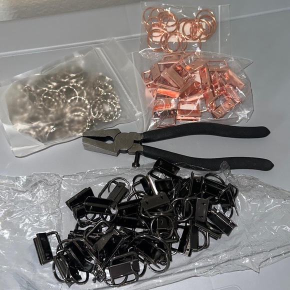 Key fob Hardware & Keychain Rings - Picture 1 of 2
